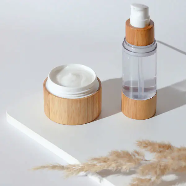 Lựa chọn nhựa tre và sợi gỗ